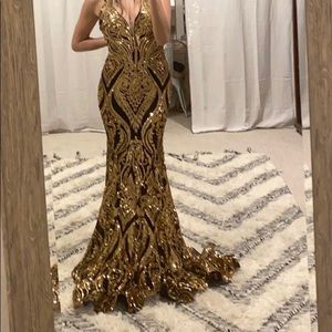 size 4 Jovani gown!!!